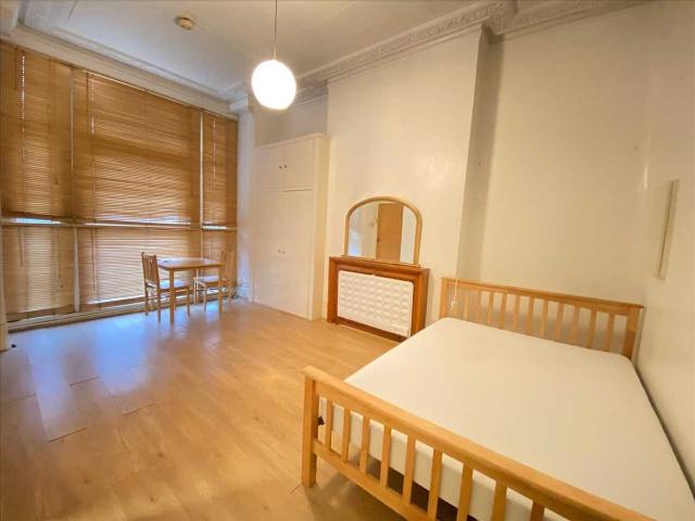 Studio for rent in London Borough of Ealing, Hanwell