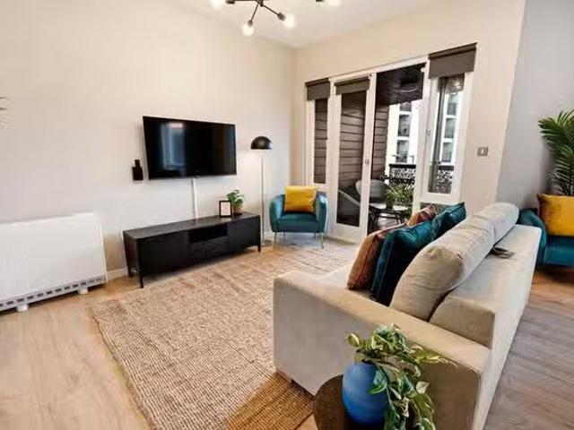 Apartment for rent in Castlehead, Glenburn