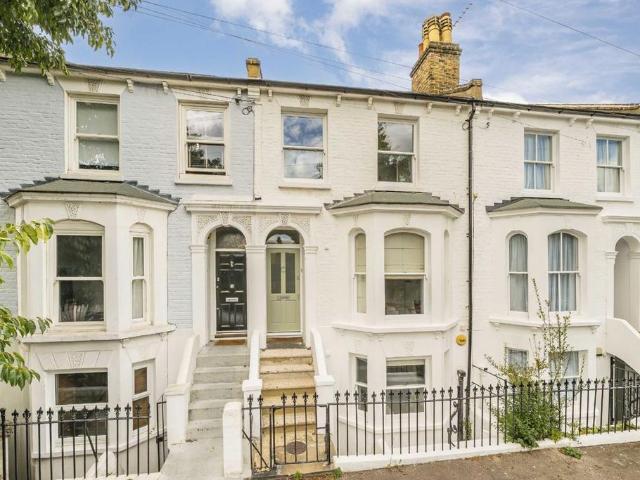 House for rent in Stockwell Park, Greater London