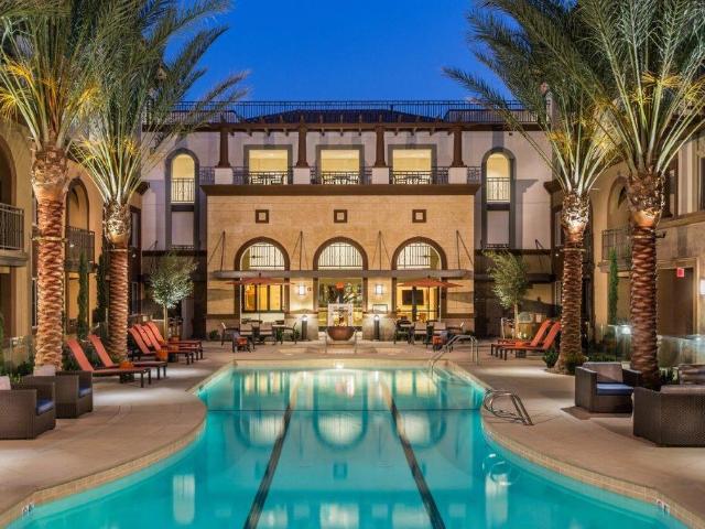 Apartment for rent in Cerritos, California