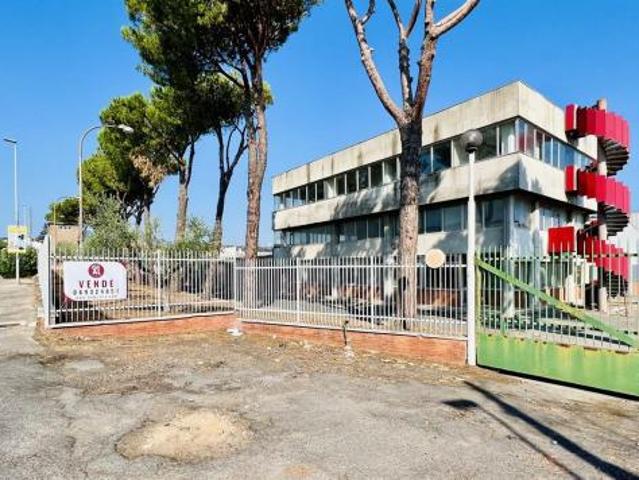 Capannone in vendita a Ariccia, Roma Capitale