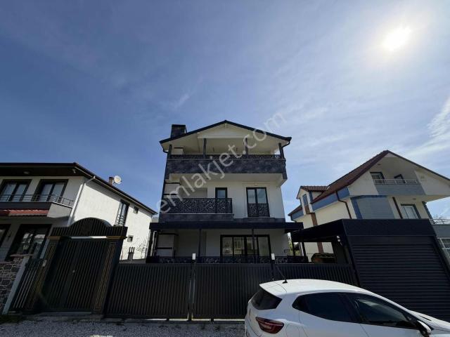 Arifiye, Sakarya içerisinde satılık Villa