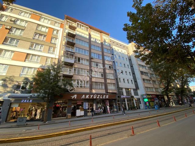 Eskişehir, Odunpazarı içerisinde satılık mülk