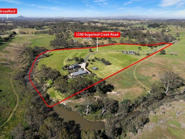 Cottage for sale in Sugarloaf Creek, Victoria