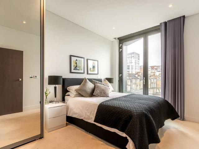 Apartment for rent in Putney Plaza, Greater London