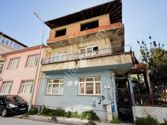 Adapazari, Sakarya içerisinde satılık Bina