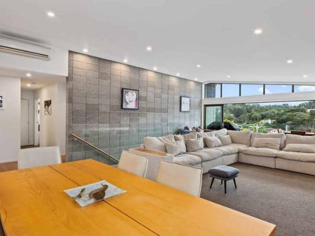 House for rent in Whangaparaoa