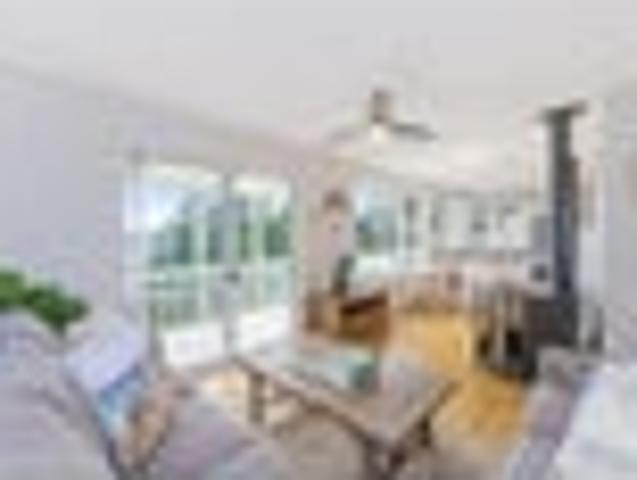 House for rent in Whangaparaoa