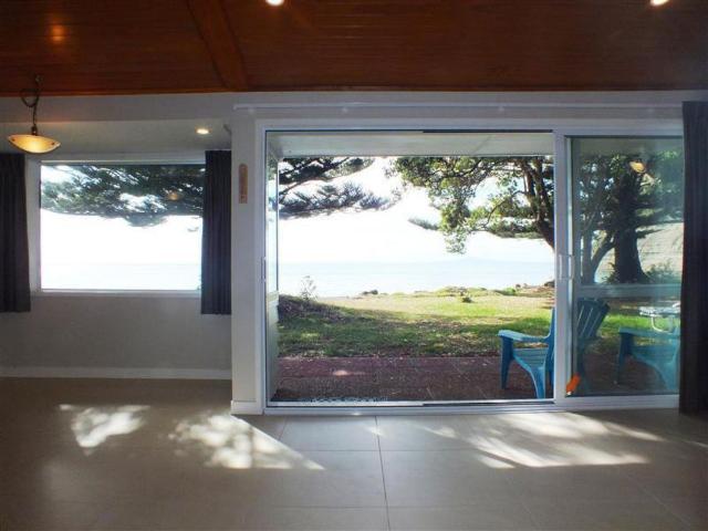 House for rent in Whangaparaoa, Oroua County