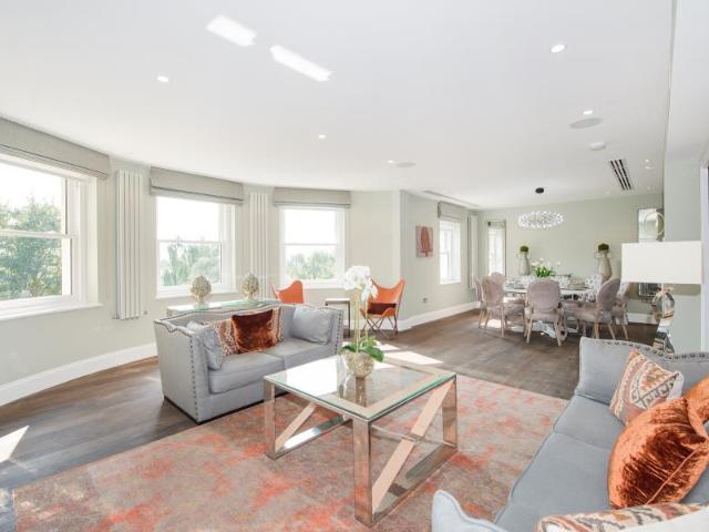 Apartment for rent in South Hampstead, Greater London