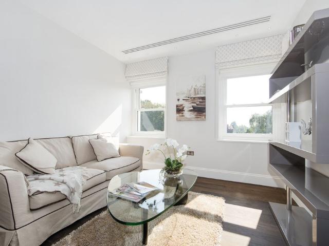 Apartment for rent in South Hampstead, Greater London