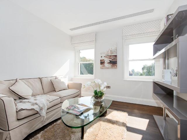 Apartment for rent in South Hampstead, Greater London