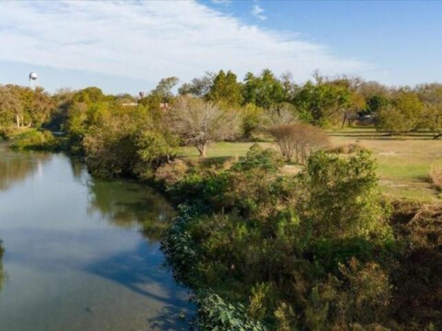 Land for sale in Martindale, Texas