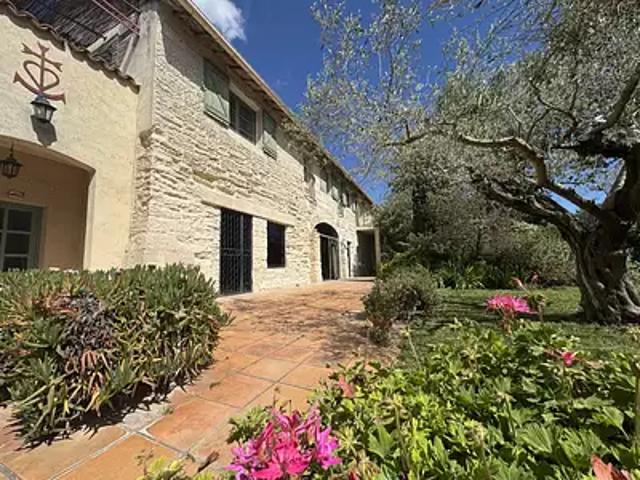 Maison vente à Arles