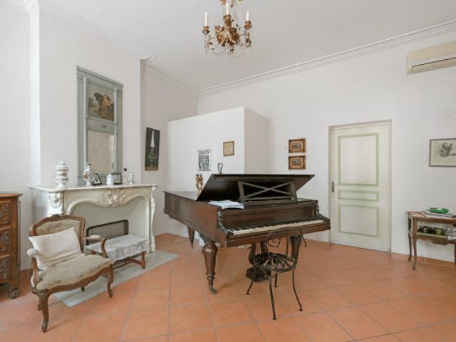 Maison vente à Arles, Bouches-du-Rhône