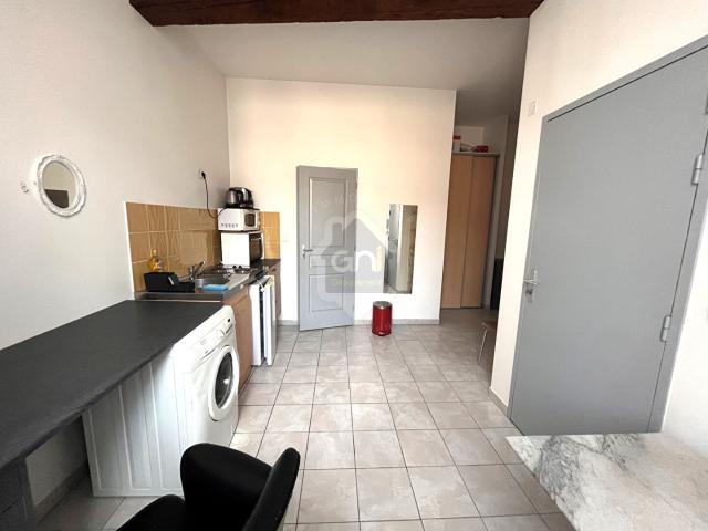 Studio location à Arles