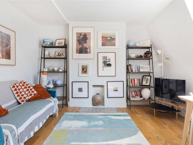 Apartment for rent in London Borough of Lambeth, Greater London