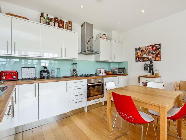 House for rent in Islington, Greater London
