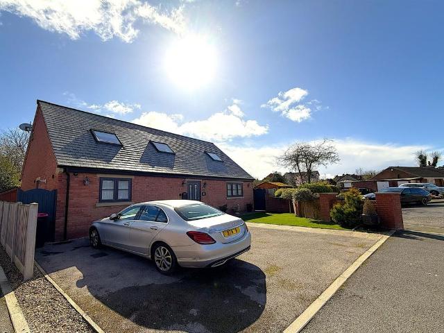 House for rent in Aston cum Aughton, Aston