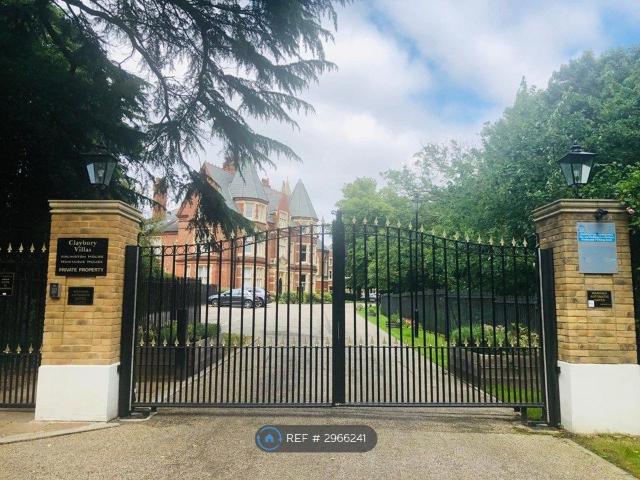 House for rent in Fairlop, Greater London