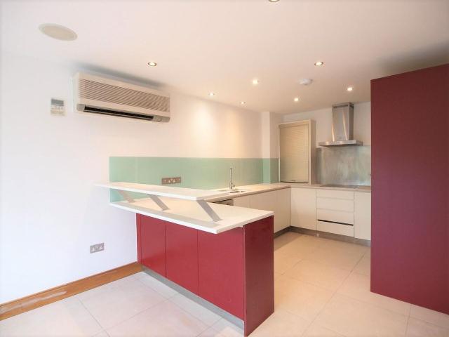 Apartment for rent in Chalk Farm, Greater London