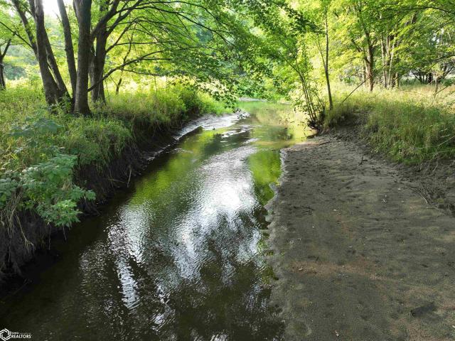 Farm for sale in Aredale, Iowa