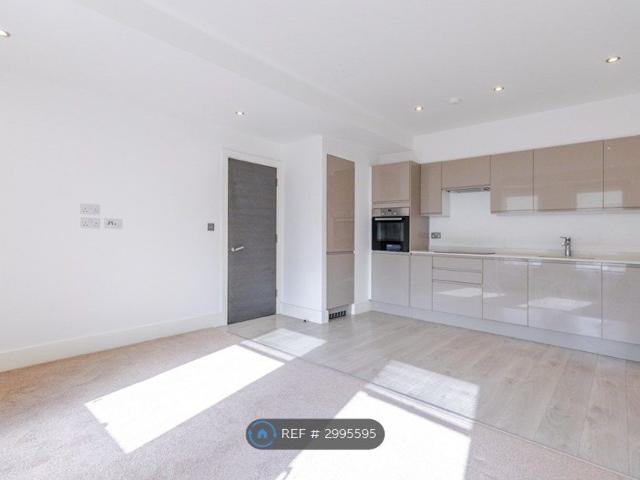 Apartment for rent in North Watford, Hertfordshire
