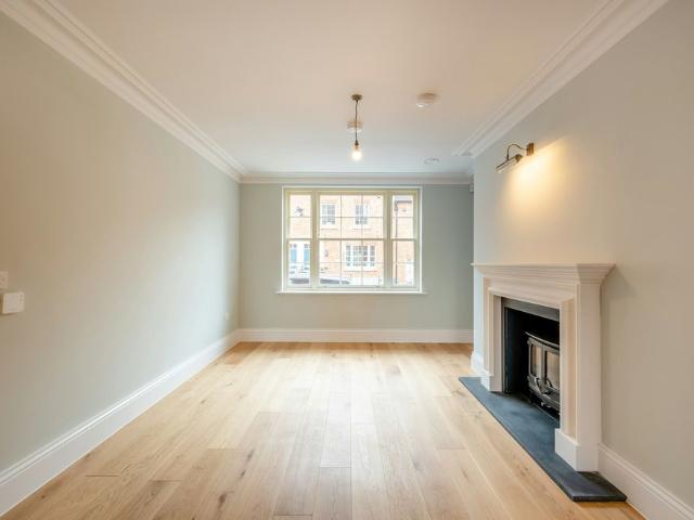 Townhouse for rent in Hatfield, Fretherne