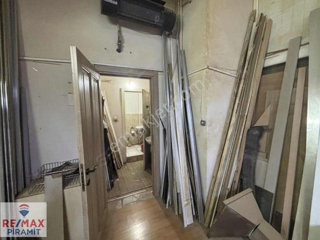 Ümraniye, İstanbul içerisinde kiralık Dükkan
