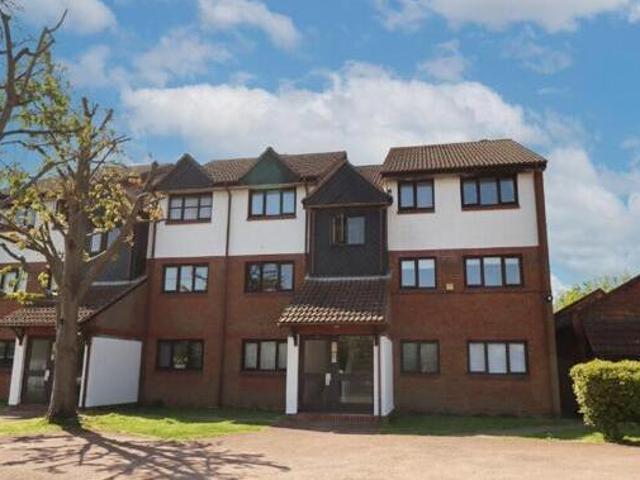 House for sale in Badgers Dene, Grays