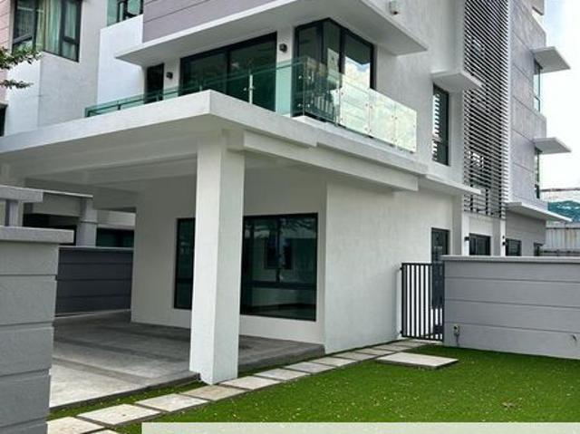 House for sale in Country Heights Damansara, Kuala Lumpur