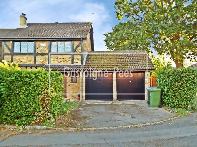 Apartment for rent in Goldsworth Park, Woking