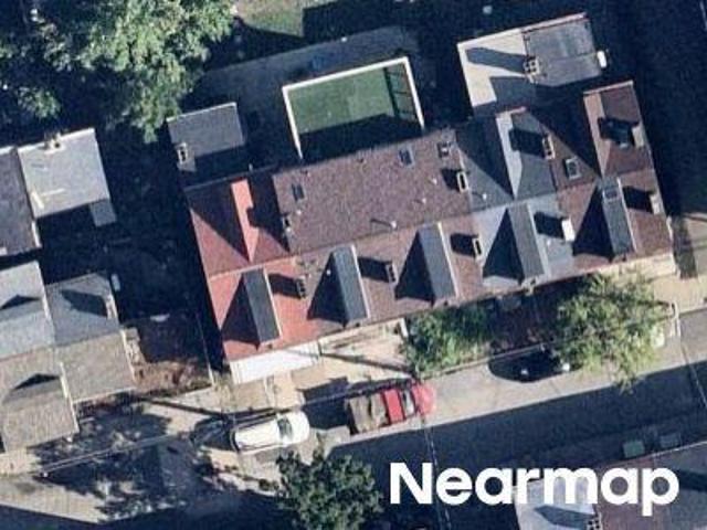 Townhouse for sale in Pittsburg, Pennsylvania