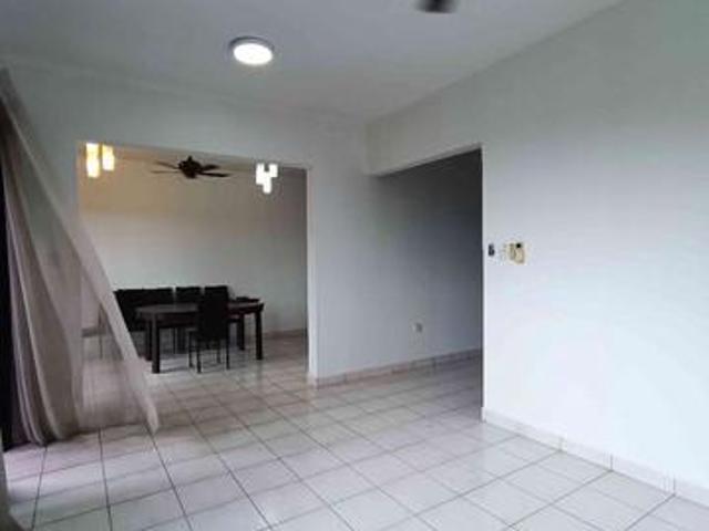 Condominium for sale in Petaling, Damansara Damai