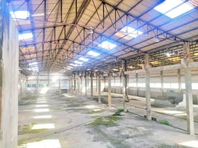 Armazém venda em Foz do Sousa e Covelo, Gondomar