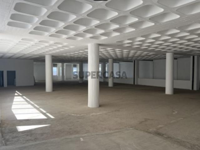 Armazém venda em Loures, Lisboa