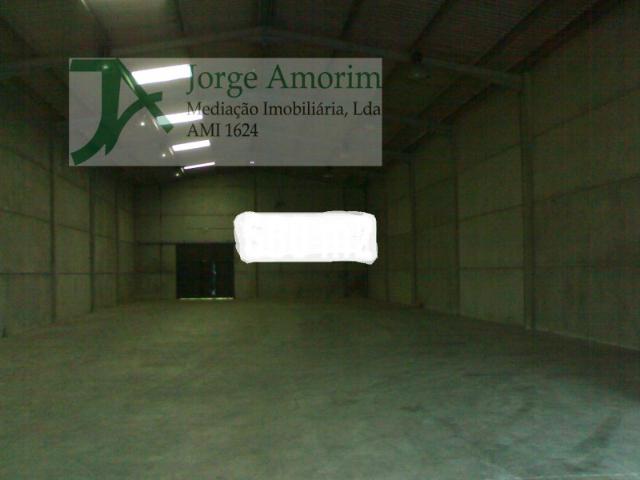 Armazém alugar em Vila Nova De Gaia, Porto