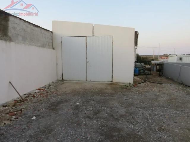 Armazém alugar em Leiria, Alto Veríssimo