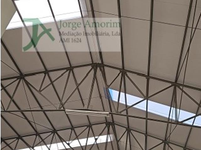 Armazém alugar em Maia, Gueifães