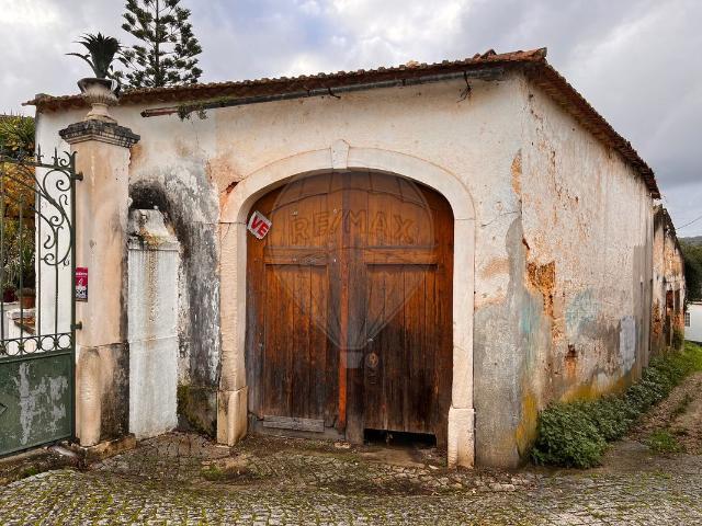 Armazém venda em Alcanena, Santarém