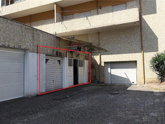 Armazém venda em Azurém, Guimarães