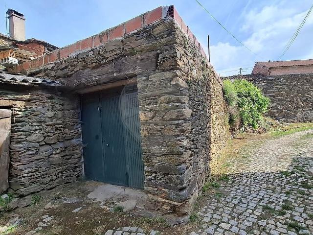 Armazém venda em Babe, Bragança