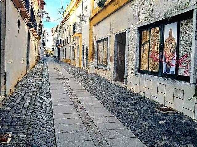 Armazém venda em Beja (Salvador e Santa Maria da Feira), Beja