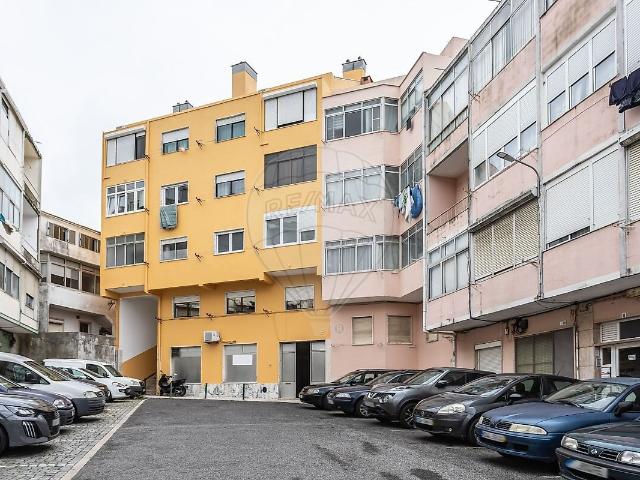 Armazém venda em Bairro de São Lourenço, Loures