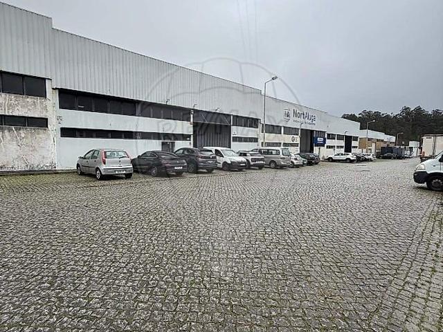 Armazém venda em Calquim, Castêlo da Maia