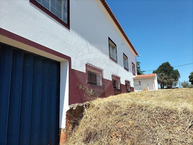 Armazém venda em Estremoz, Évora