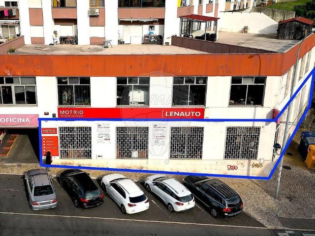 Armazém venda em Mina de Água, Amadora