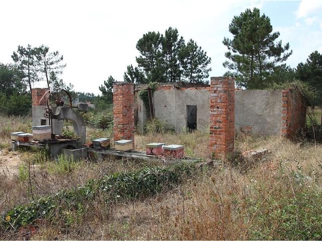 Armazém venda em Mouronho, Tábua