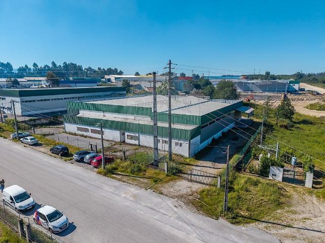 Armazém venda em Nelas