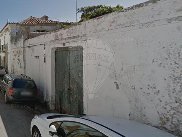 Armazém venda em Peniche